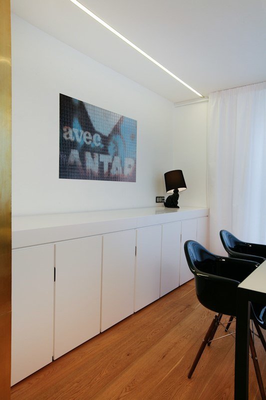 Фотография: Кухня и столовая в стиле Современный, Гостиная, Декор интерьера, Интерьер комнат, Дачный ответ – фото на INMYROOM Фотография: Кухня и столовая в стиле Современный, Гостиная, Декор интерьера, Интерьер комнат, Дачный ответ – фото на INMYROOM