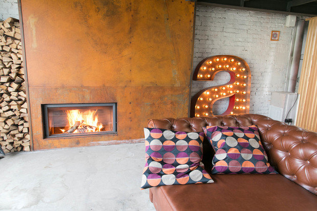 Фотография:  в стиле Лофт, Декор интерьера, Офисное пространство, Декор дома – фото на INMYROOM