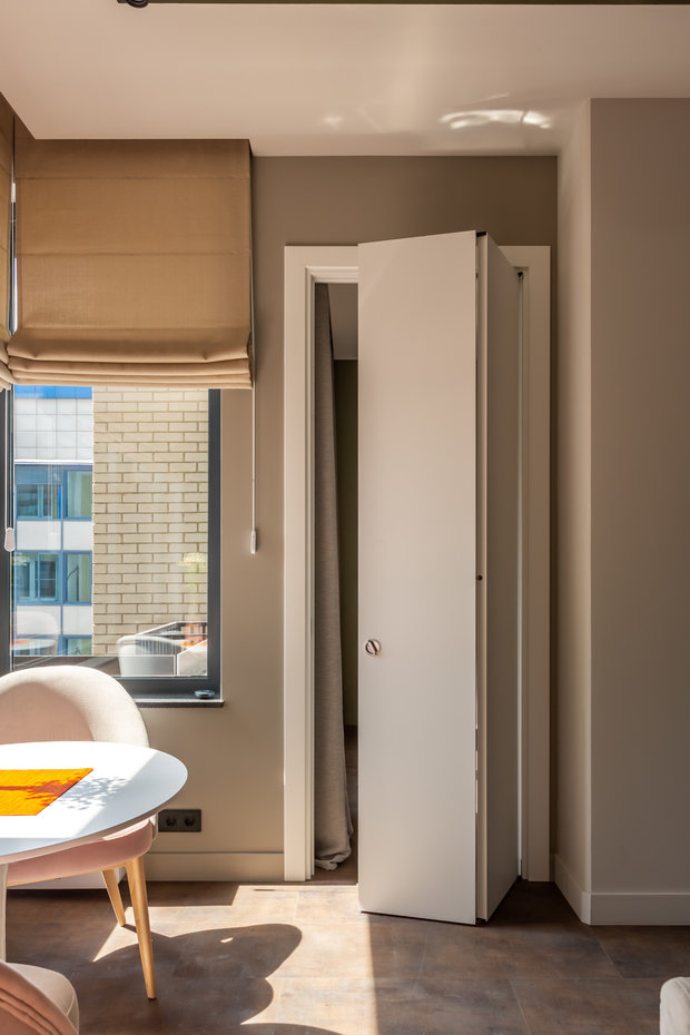 Фотография: Кухня и столовая в стиле Минимализм, Современный, Квартира, Проект недели, Москва, Buro Brainstorm, 1 комната, до 40 метров, 40-60 метров – фото на INMYROOM