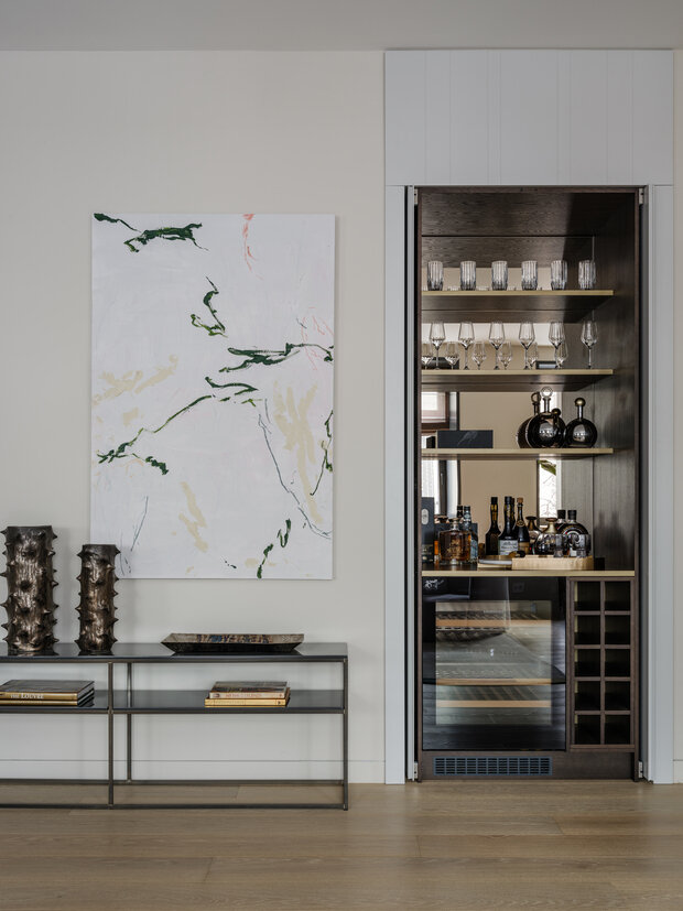 Фотография: Кухня и столовая в стиле Современный, Квартира, Проект дня, Москва, Кирпичный дом, 4 и больше, Более 90 метров, Валерия Исакова, Мария Куркова – фото на INMYROOM