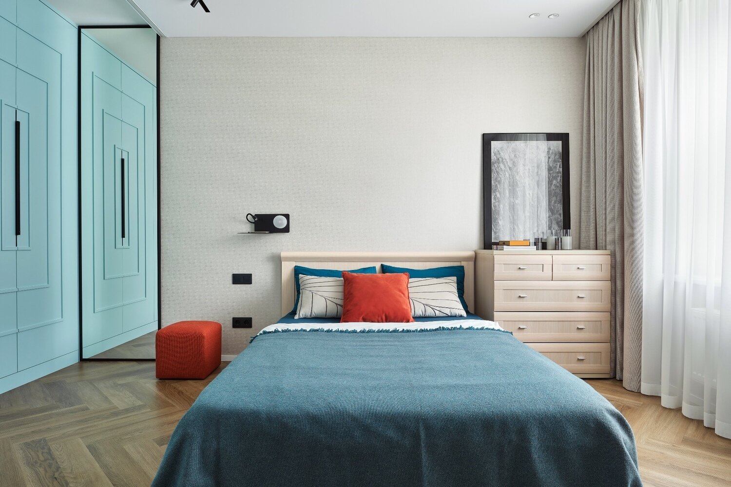 Фотография: Спальня в стиле Современный, Квартира, Проект недели, Кирпичный дом, 3 комнаты, 60-90 метров, Тюмень, Interius – фото на INMYROOM Фотография: Спальня в стиле Современный, Квартира, Проект недели, Кирпичный дом, 3 комнаты, 60-90 метров, Тюмень, Interius – фото на INMYROOM