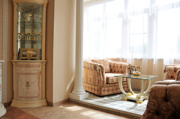 Фото из портфолио Наличная гостиная – фотографии дизайна интерьеров на INMYROOM