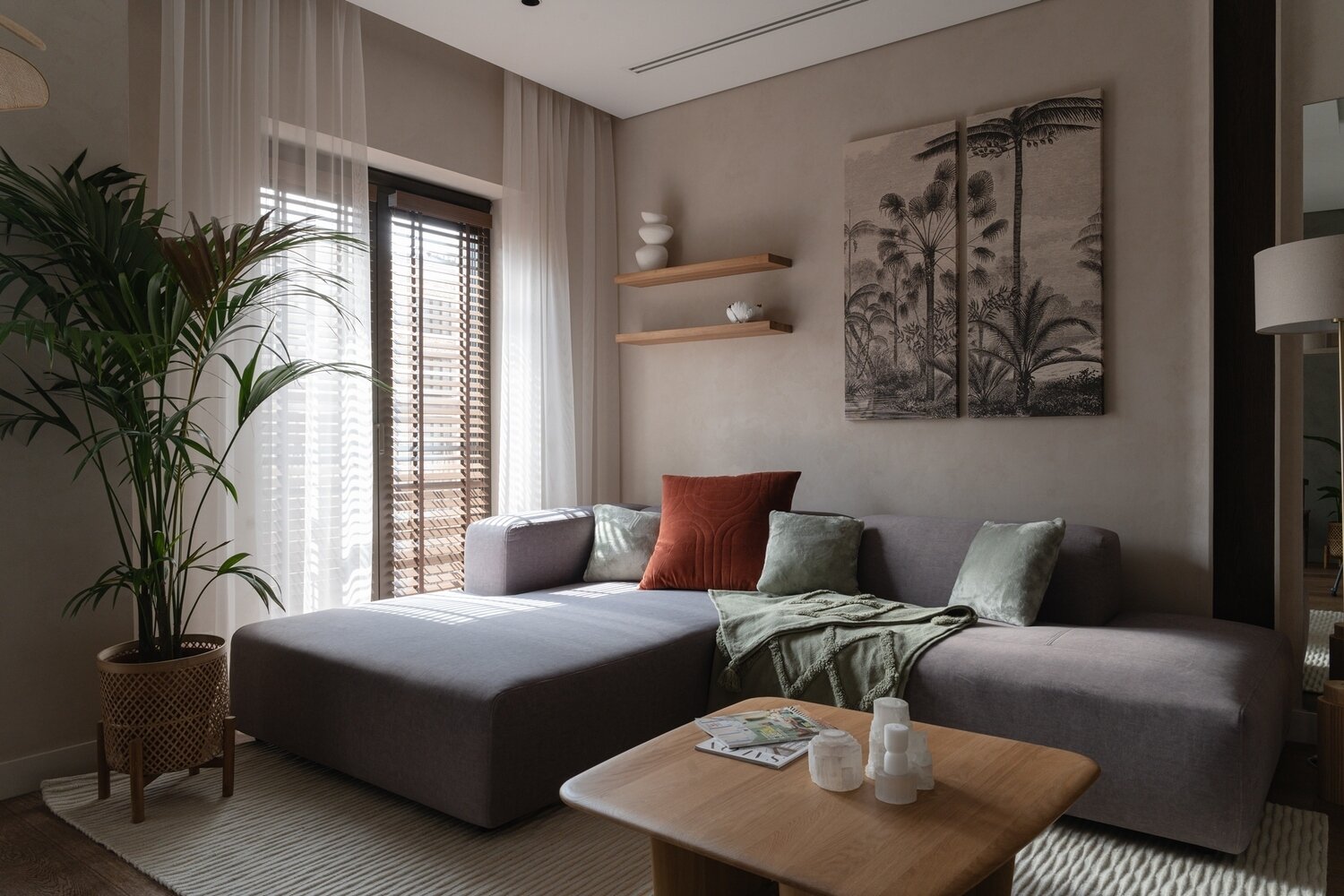 Фотография: Гостиная в стиле Современный, Квартира, Проект недели, Москва, Эко, 3 комнаты, Ирина Поварова – фото на INMYROOM Фотография: Гостиная в стиле Современный, Квартира, Проект недели, Москва, Эко, 3 комнаты, Ирина Поварова – фото на INMYROOM