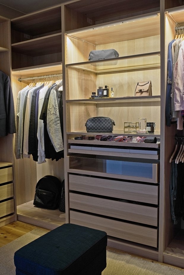 Фотография: Гардеробная в стиле Современный, Скандинавский, Квартира, Проект недели, Санкт-Петербург, Наталия Худая, 2 комнаты, 60-90 метров, Монолитно-кирпичный – фото на INMYROOM