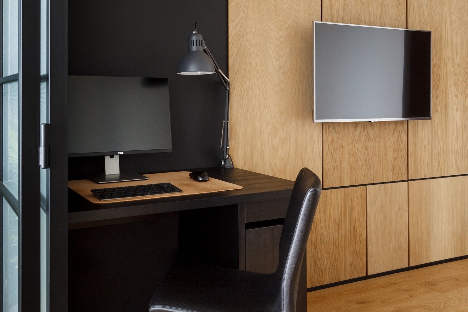 Фотография: Гостиная в стиле Современный, Минимализм, Скандинавский, Малогабаритная квартира, Квартира, Проект недели, Краснодар, 2 комнаты, 40-60 метров, Монолитно-кирпичный, Denish Design, Кристина Селютина – фото на INMYROOM Фотография: Гостиная в стиле Современный, Минимализм, Скандинавский, Малогабаритная квартира, Квартира, Проект недели, Краснодар, 2 комнаты, 40-60 метров, Монолитно-кирпичный, Denish Design, Кристина Селютина – фото на INMYROOM