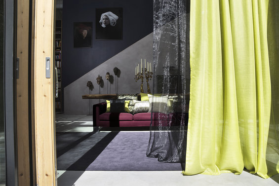 Фотография: Гостиная в стиле Эклектика, Цвет в интерьере, Индустрия, События, Галерея Арбен, Maison & Objet – фото на INMYROOM