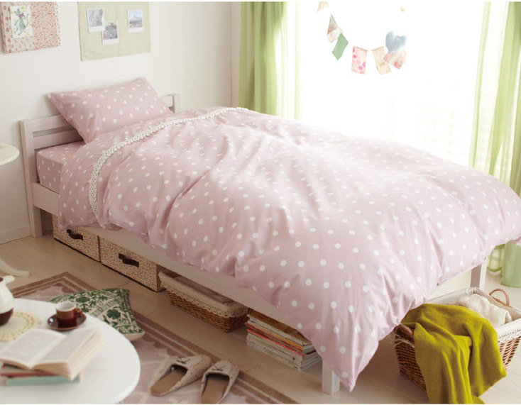 Фотография: Спальня в стиле Прованс и Кантри, Современный, Декор интерьера, DIY – фото на INMYROOM Фотография: Спальня в стиле Прованс и Кантри, Современный, Декор интерьера, DIY – фото на INMYROOM