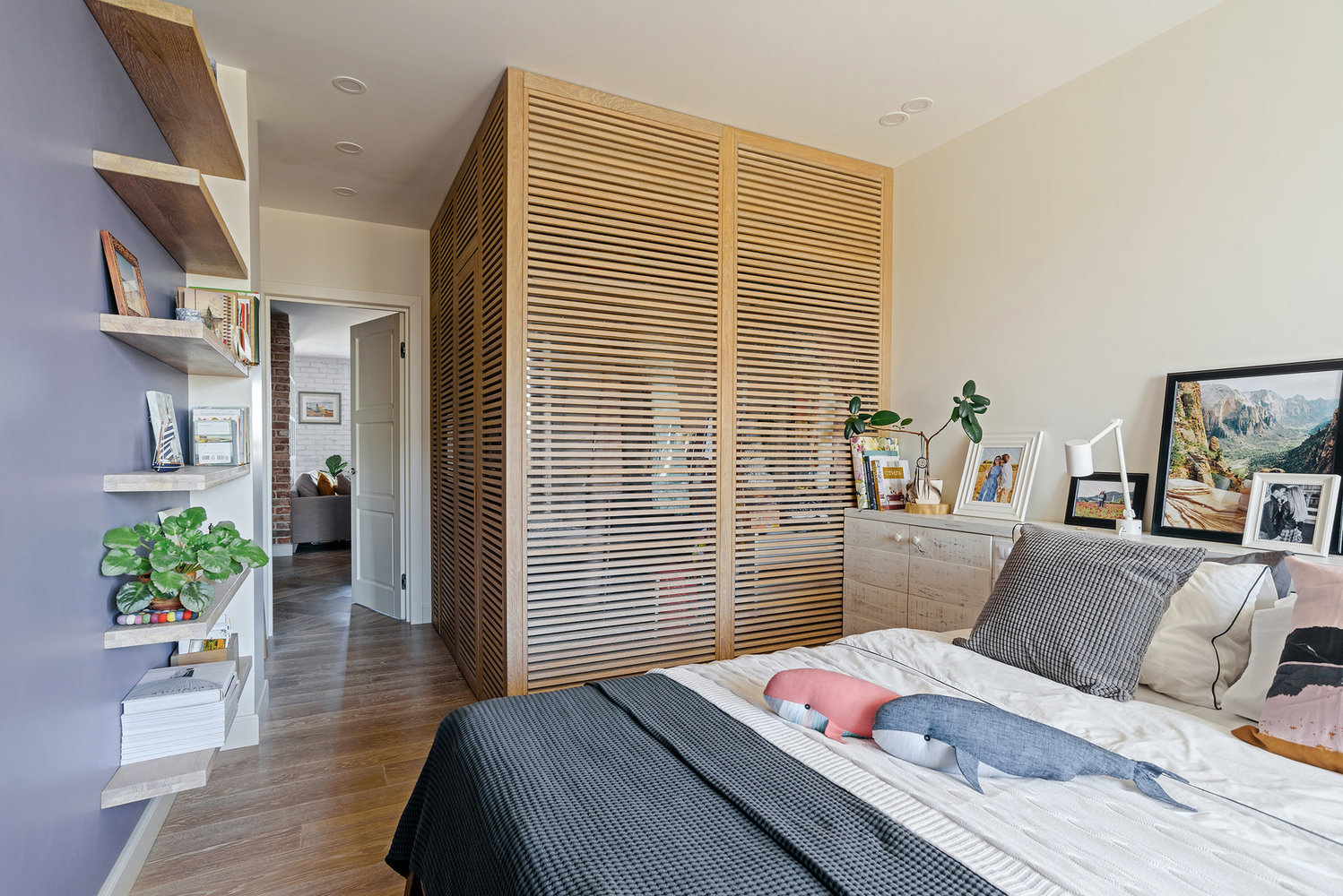 Фотография: Спальня в стиле Скандинавский, Гид, Евгения Лыкасова, «Уютная квартира», Наталья Преображенская, Ирина Кривцова, квартира в пастельных тонах, Елена Зуфарова, Quadrum – фото на INMYROOM Фотография: Спальня в стиле Скандинавский, Гид, Евгения Лыкасова, «Уютная квартира», Наталья Преображенская, Ирина Кривцова, квартира в пастельных тонах, Елена Зуфарова, Quadrum – фото на INMYROOM