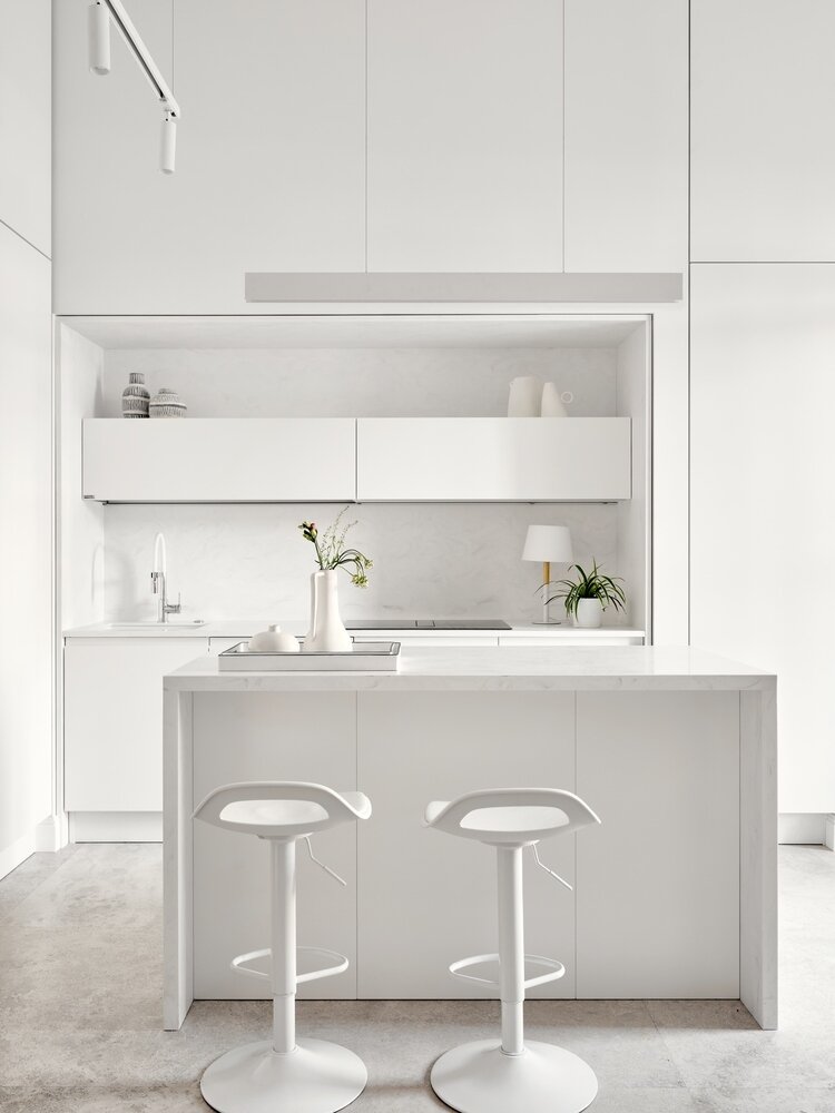 Фотография: Кухня и столовая в стиле Минимализм, Ванная, Эклектика, Квартира, Студия, Москва, Гид, Анна Эрман – фото на INMYROOM Фотография: Кухня и столовая в стиле Минимализм, Ванная, Эклектика, Квартира, Студия, Москва, Гид, Анна Эрман – фото на INMYROOM