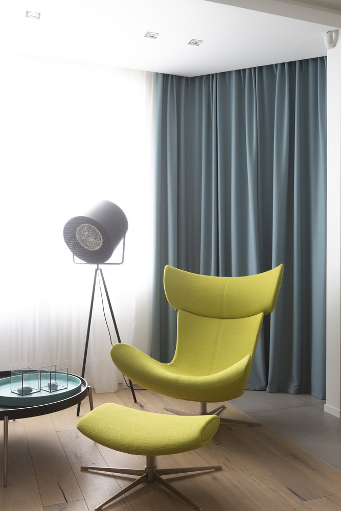 Фотография: Гостиная в стиле Современный, Квартира, Проект недели, Москва, Монолитный дом, 4 и больше, Более 90 метров, Zeworkroomstudio – фото на INMYROOM Фотография: Гостиная в стиле Современный, Квартира, Проект недели, Москва, Монолитный дом, 4 и больше, Более 90 метров, Zeworkroomstudio – фото на INMYROOM