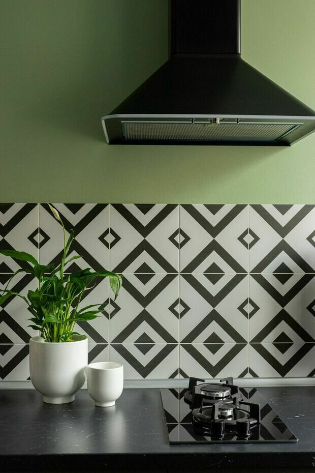 Фотография: Кухня и столовая в стиле Скандинавский, Современный, Малогабаритная квартира, Квартира, Студия, Проект недели, Москва, Сталинка, Кирпичный дом, до 40 метров, RodenHome, Екатерина Паршинцева – фото на INMYROOM