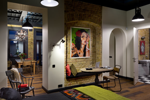 Фото из портфолио Мини-галерея в киевской квартире. – фотографии дизайна интерьеров на INMYROOM