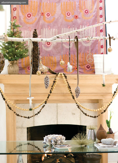 Фотография: Декор в стиле Прованс и Кантри, Декор интерьера, Праздник, Камин, Новый Год, Свечи – фото на INMYROOM