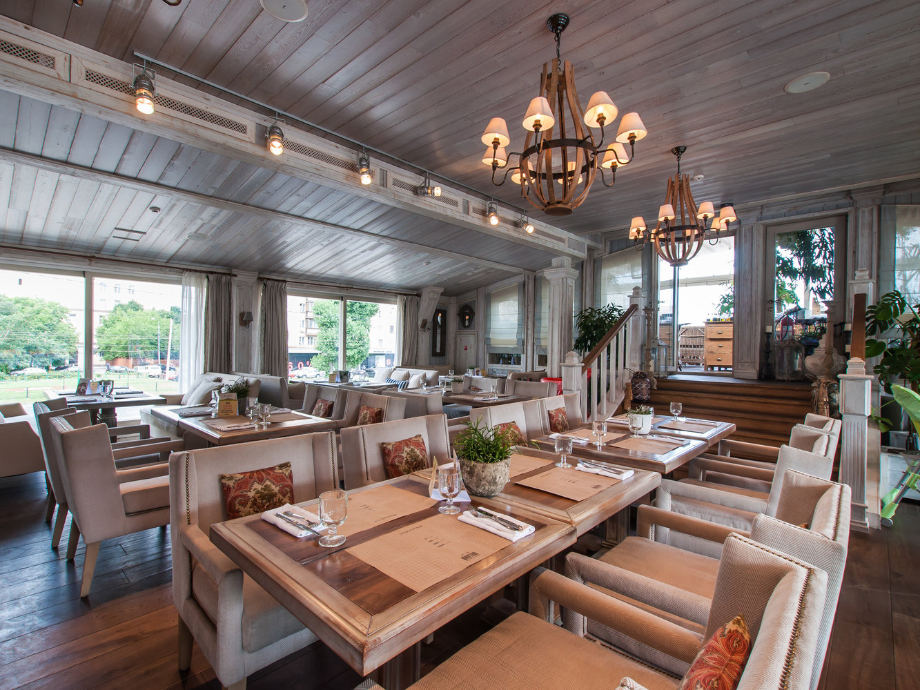 Фотография: в стиле Классический, Современный, Прованс и Кантри, Италия, Дома и квартиры, Городские места, Прованс, Ресторан – фото на INMYROOM