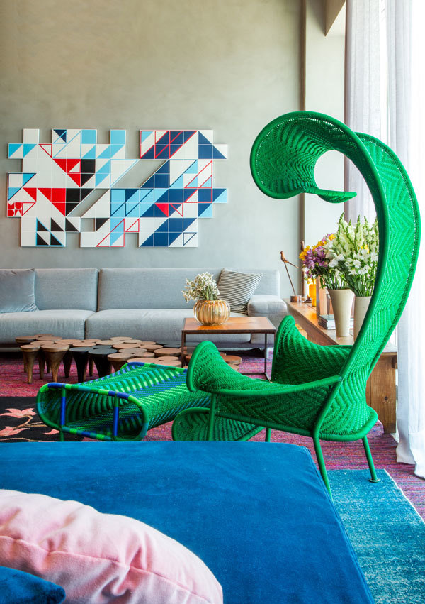 Фото из портфолио Графические фигуры, цвета и узоры в изобилии в интерьере бразильского дизайнера Паула Недер – фотографии дизайна интерьеров на INMYROOM