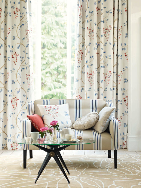 Фотография: Мебель и свет в стиле Прованс и Кантри, Современный, Цвет в интерьере, Стиль жизни, Советы, Ткани, Галерея Арбен, Шторы, Окна – фото на INMYROOM Фотография: Мебель и свет в стиле Прованс и Кантри, Современный, Цвет в интерьере, Стиль жизни, Советы, Ткани, Галерея Арбен, Шторы, Окна – фото на INMYROOM