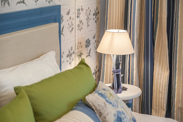 Фотография: Мебель и свет в стиле Прованс и Кантри, Спальня, Интерьер комнат – фото на INMYROOM