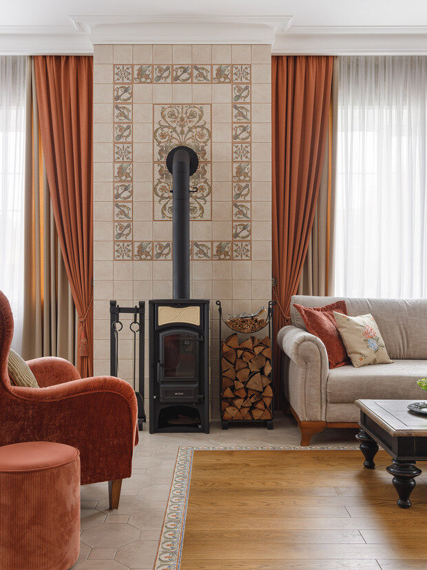 Фотография: Гостиная в стиле Классический, Эклектика, Дом, Проект дня, Дом и дача, Татарстан, Кирпичный дом, 4 и больше, Более 90 метров, современный с элементами классики и роскоши, Зарина Гайворонская – фото на INMYROOM