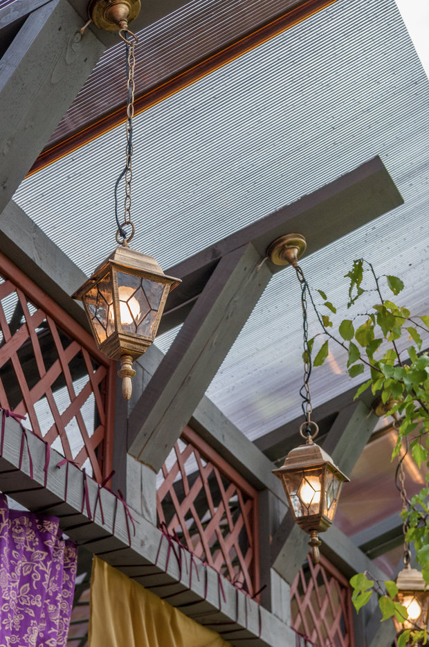 Фотография: Мебель и свет в стиле Прованс и Кантри, Россия, MW-LIGHT, Терраса, Дача, Бежевый, Бирюзовый, Коричневый, Подмосковье, Дом и дача, Фазенда, Home Melody, Luminarc, Cote table, Fashion Terrasa, Хоббика, Уютерра, Трехгорная мануфактура, пристройка веранды, веранда на даче, Ирина Иванова, летняя беседка с летней кухней, летняя кухня, беседка с грилем, летняя веранда, как быстро построить веранду – фото на INMYROOM