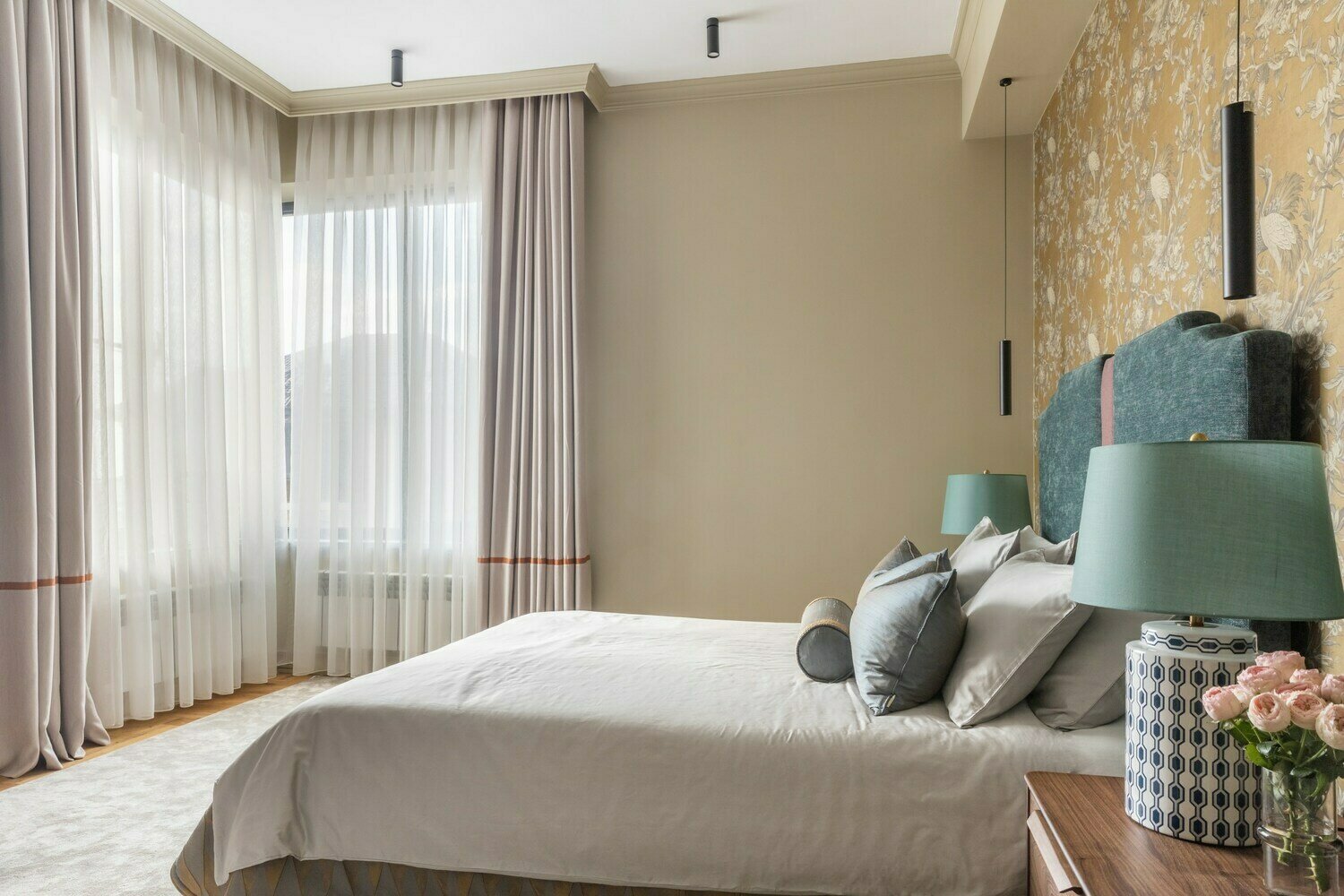 Фотография: Спальня в стиле Классический, Современный, Эклектика, Дом, Проект дня, Казахстан, 4 и больше, Более 90 метров, Алматы, Мадина Нургужина – фото на INMYROOM Фотография: Спальня в стиле Классический, Современный, Эклектика, Дом, Проект дня, Казахстан, 4 и больше, Более 90 метров, Алматы, Мадина Нургужина – фото на INMYROOM