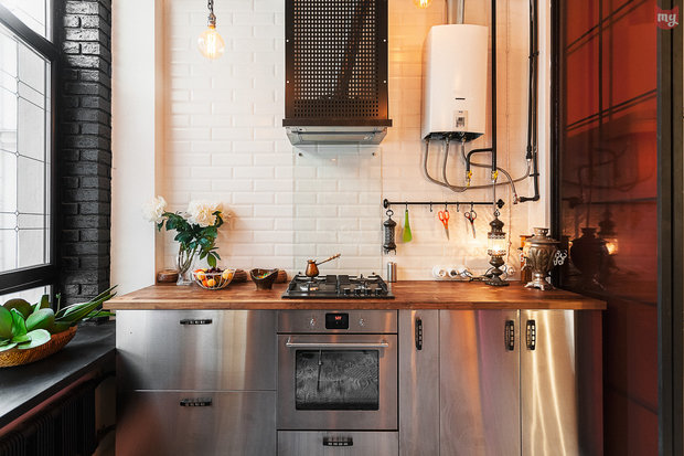 Фотография: Кухня и столовая в стиле Лофт, Эклектика, Квартира, Проект недели, Москва, Герой InMyRoom, Ксения Стрекоза – фото на INMYROOM