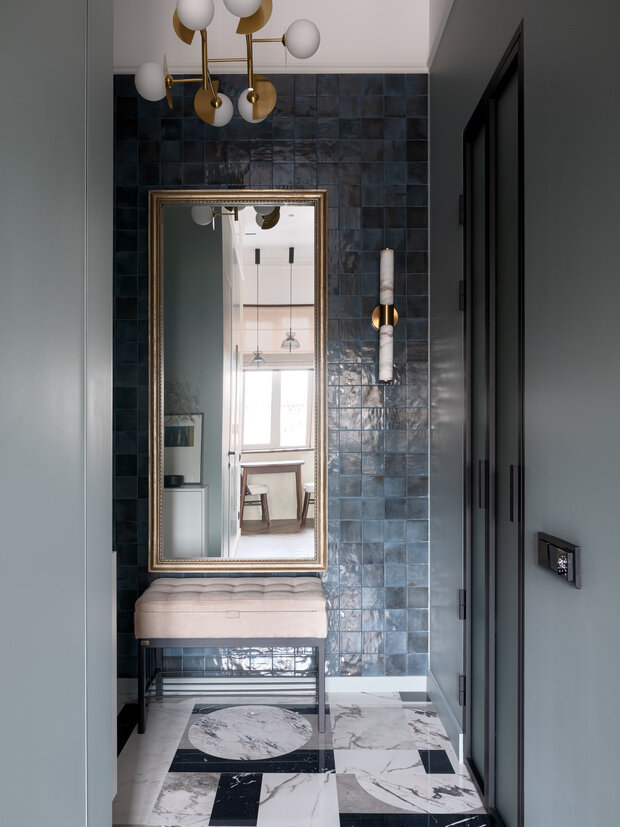 Фотография: Прихожая в стиле Современный, Квартира, Проект дня, Москва, Кирпичный дом, 1 комната, 40-60 метров, Замоскворечье, минимализм с элементами современного дизайна, Евгения Заболоцкая – фото на INMYROOM