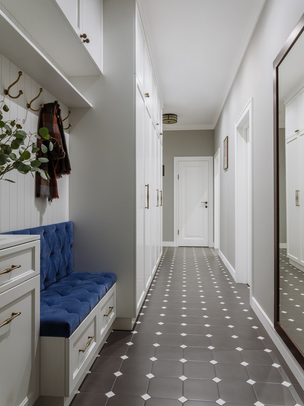 Фотография: Прихожая в стиле Классический, Современный, Квартира, Проект недели, 2 комнаты, 40-60 метров, Тула, Ирина Виневская – фото на INMYROOM