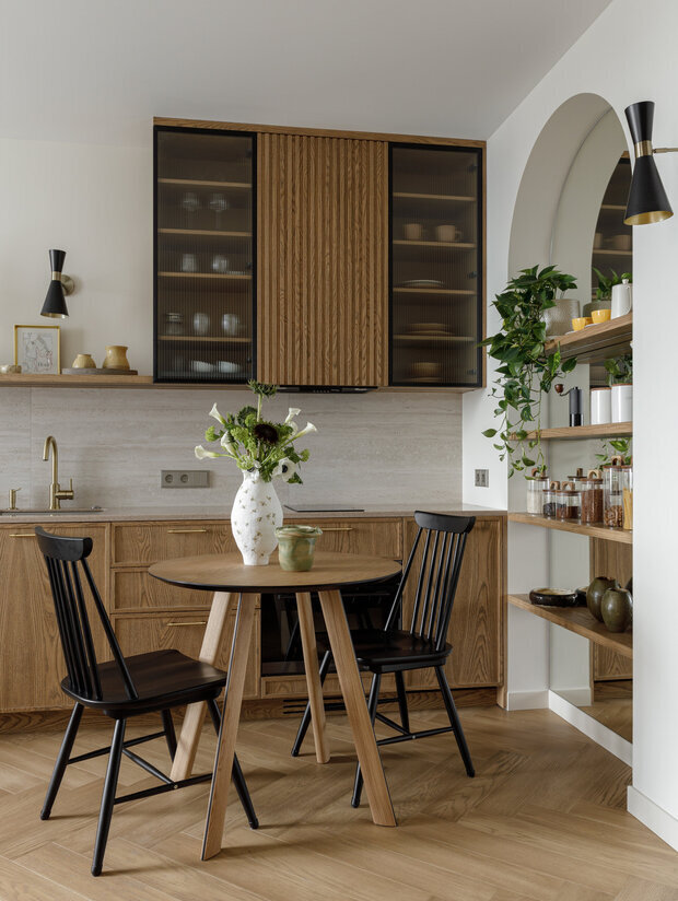 Фотография: Кухня и столовая в стиле Современный, Малогабаритная квартира, Квартира, Проект дня, 1 комната, до 40 метров, Лина Князева, современный с элементами скандинавского – фото на INMYROOM