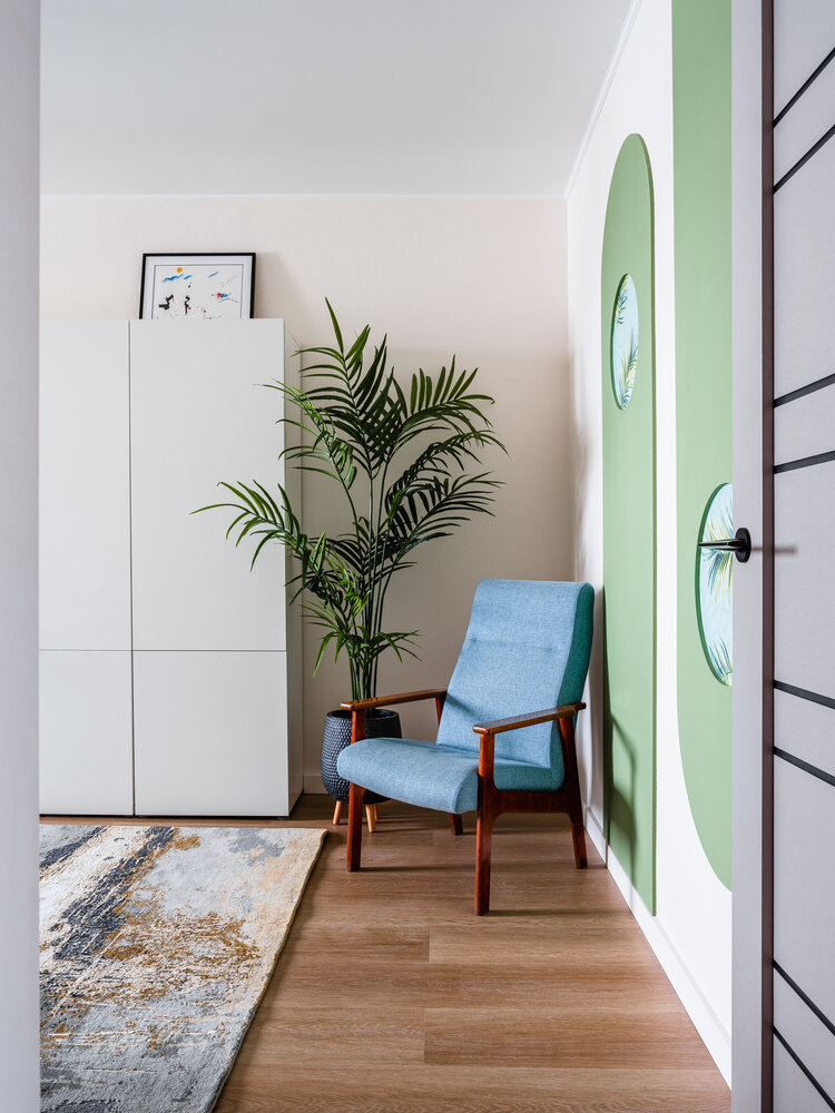 Фотография: Гостиная в стиле Скандинавский, Современный, Эклектика, Квартира, Проект недели, Москва, Алена Власова, П-44, Панельный дом, 2 комнаты, 40-60 метров – фото на INMYROOM Фотография: Гостиная в стиле Скандинавский, Современный, Эклектика, Квартира, Проект недели, Москва, Алена Власова, П-44, Панельный дом, 2 комнаты, 40-60 метров – фото на INMYROOM