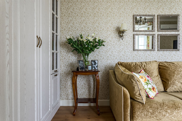 Фотография: Гостиная в стиле Классический, Малогабаритная квартира – фото на INMYROOM