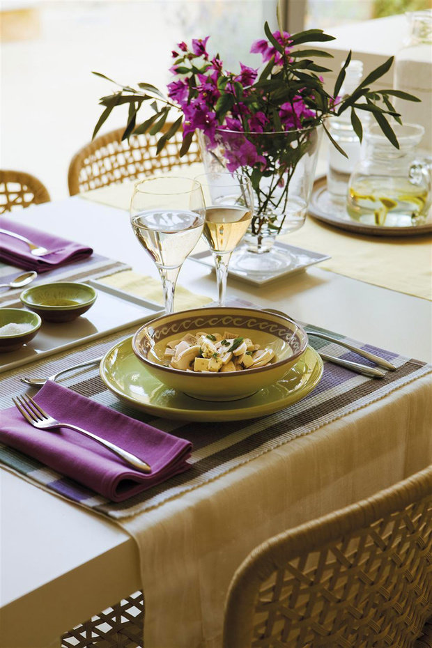 Фотография: Кухня и столовая в стиле Прованс и Кантри, Классический, Современный, Декор интерьера, Дом, Испания, Дома и квартиры, Бунгало – фото на INMYROOM