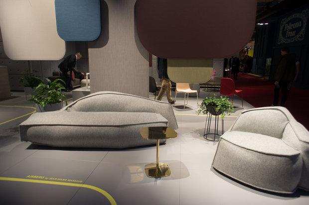 Фотография: Гостиная в стиле Хай-тек, Индустрия, События, Kartell, iSaloni – фото на INMYROOM