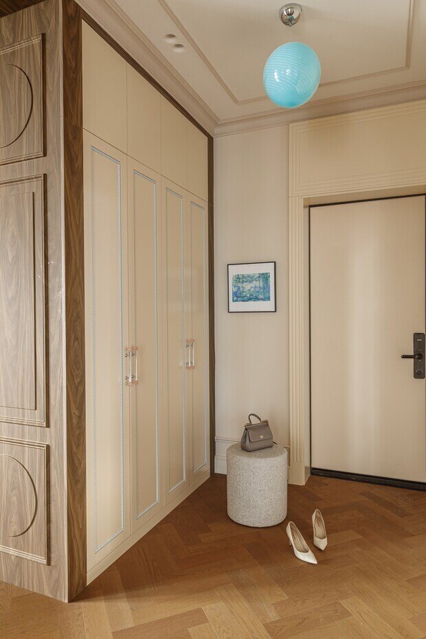 Фотография: Прихожая в стиле Современный, Квартира, Проект дня, Астана, 60-90 метров, современный с элементами эклектики, Динара Усманова – фото на INMYROOM