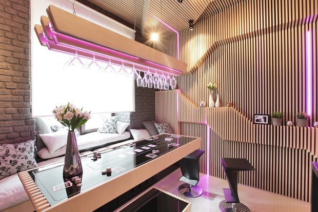 Фотография: Кухня и столовая в стиле Хай-тек, Декор интерьера, Дизайн интерьера, Мебель и свет, Цвет в интерьере – фото на INMYROOM