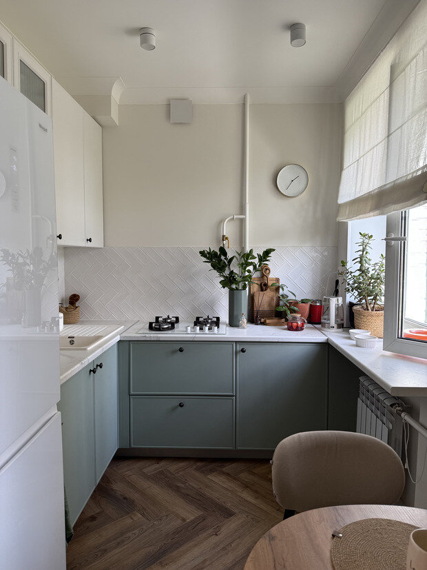 Фотография: Кухня и столовая в стиле Скандинавский, Современный, INMYROOM TV – фото на INMYROOM