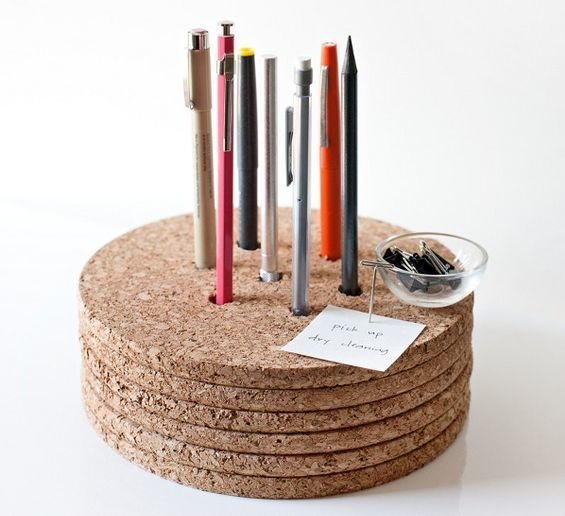 Фотография: в стиле , Аксессуары, Прочее, Советы, Системы хранения, Хранение мелочей, Metro, домашний офис для ребенка, хранение аксессуаров, хранение канцелярии – фото на INMYROOM