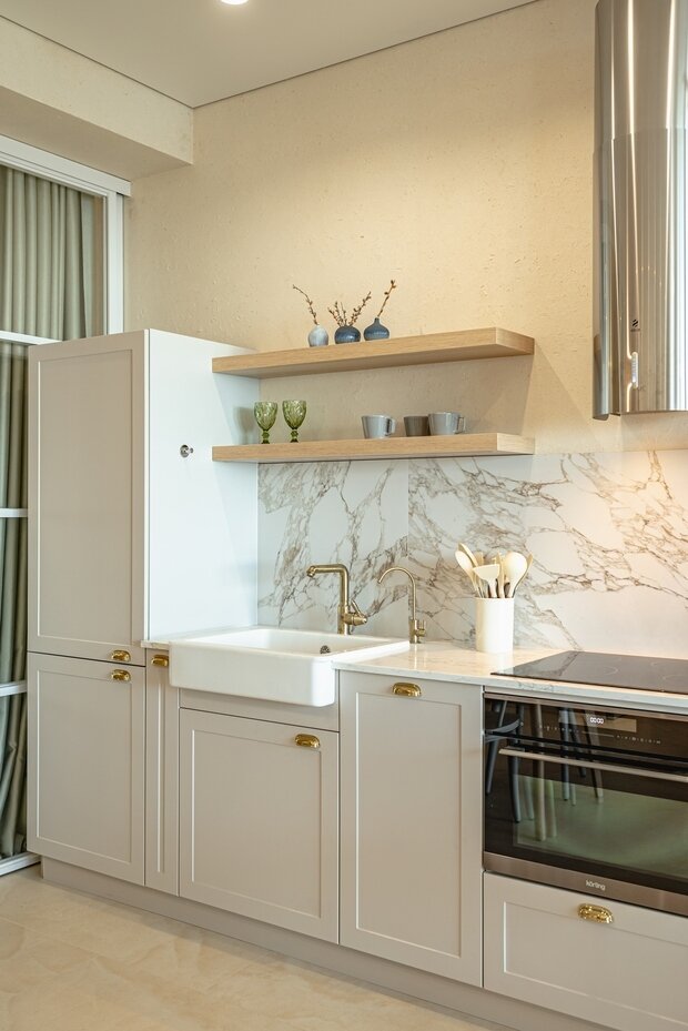 Фотография: Кухня и столовая в стиле Скандинавский, Современный, Эклектика, Эко, Квартира, Крым, Проект недели, 3 комнаты, Более 90 метров, Red Wine design, Евпатория – фото на INMYROOM