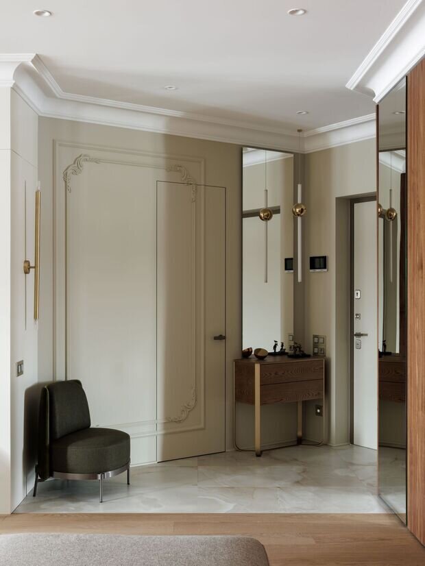 Фотография: Прихожая в стиле Классический, Современный, Квартира, Проект дня, Санкт-Петербург, 3 комнаты, Более 90 метров, Елена Лебедева – фото на INMYROOM