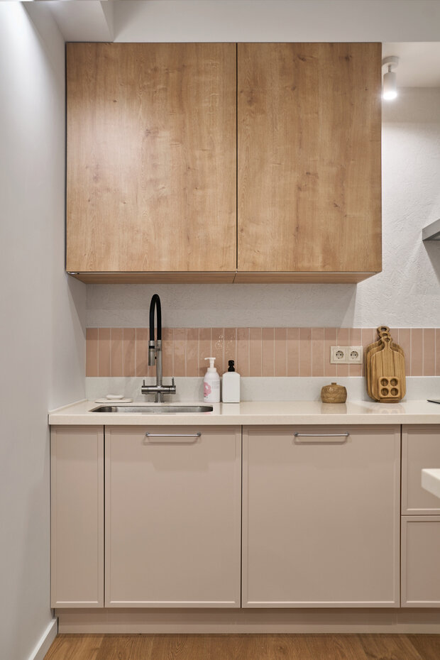 Фотография: Кухня и столовая в стиле Современный, Квартира, Проект дня, Пенза, 2 комнаты, 60-90 метров, современный с элементами минимализма и скандинавского стиля, Евгения Григорькина – фото на INMYROOM