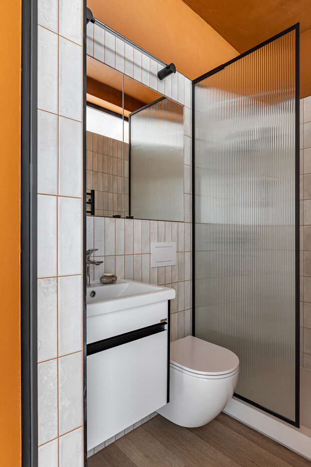 Фотография: Ванная в стиле Современный, Минимализм, Малогабаритная квартира, Квартира, Проект дня, Калининград, 1 комната, до 40 метров, Юлия Смышляева – фото на INMYROOM