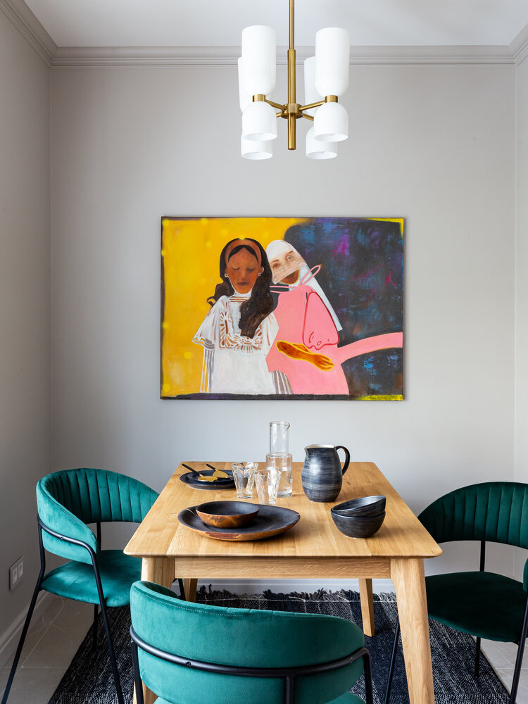 Фотография: Кухня и столовая в стиле Современный, Квартира, Проект дня, Минск, Кирпичный дом, 3 комнаты, современная классика с элементами арт-деко, Алеся Вусевич – фото на INMYROOM Фотография: Кухня и столовая в стиле Современный, Квартира, Проект дня, Минск, Кирпичный дом, 3 комнаты, современная классика с элементами арт-деко, Алеся Вусевич – фото на INMYROOM