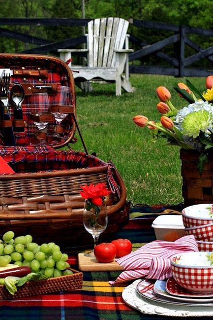 Фотография: Ландшафт в стиле Прованс и Кантри, Современный, Декор интерьера, Дом, Праздник, Дача, Пикник – фото на INMYROOM Фотография: Ландшафт в стиле Прованс и Кантри, Современный, Декор интерьера, Дом, Праздник, Дача, Пикник – фото на INMYROOM