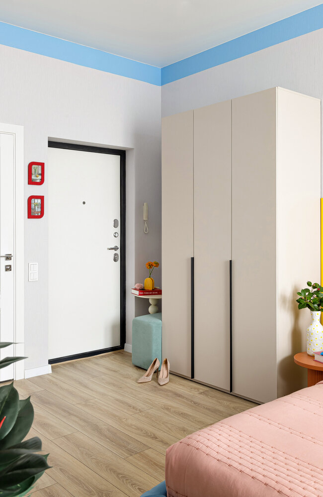 Фотография: Прихожая в стиле Современный, Малогабаритная квартира, Квартира, Студия, Проект дня, Сочи, до 40 метров, Анастасия Дубовскова – фото на INMYROOM