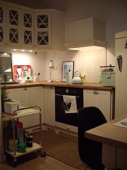 Фотография: Кухня и столовая в стиле Прованс и Кантри, Классический, Скандинавский, Современный – фото на InMyRoom.ru