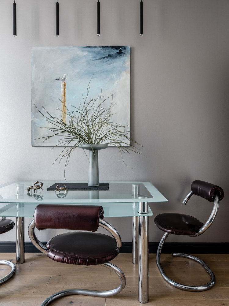 Фотография: Кухня и столовая в стиле Современный, Квартира, Проект дня, Москва, 2 комнаты, 60-90 метров, Елена Карасаева – фото на INMYROOM Фотография: Кухня и столовая в стиле Современный, Квартира, Проект дня, Москва, 2 комнаты, 60-90 метров, Елена Карасаева – фото на INMYROOM