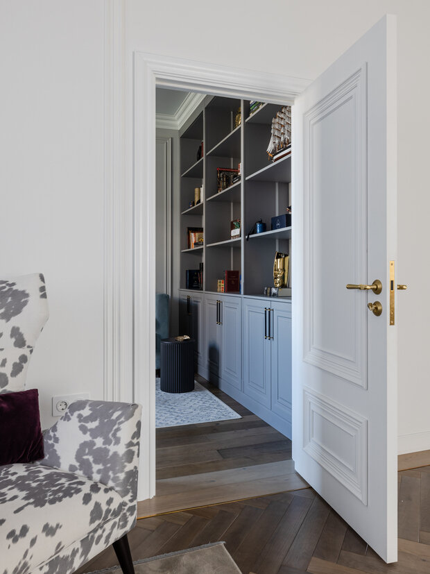 Фотография: Кабинет в стиле Классический, Современный, Дом, Проект недели, Дом и дача, 4 и больше, Более 90 метров, #эксклюзивныепроекты, Уфа, Эльза Хабибрахманова – фото на INMYROOM