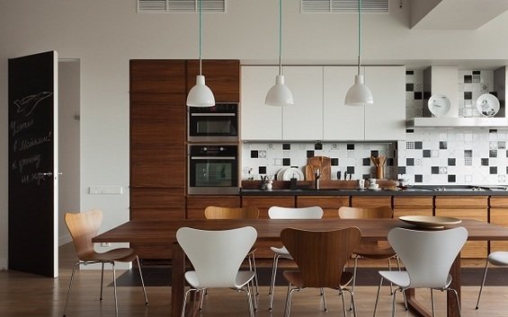 Фотография: Кухня и столовая в стиле Минимализм, Квартира, Дома и квартиры, Большие окна – фото на INMYROOM