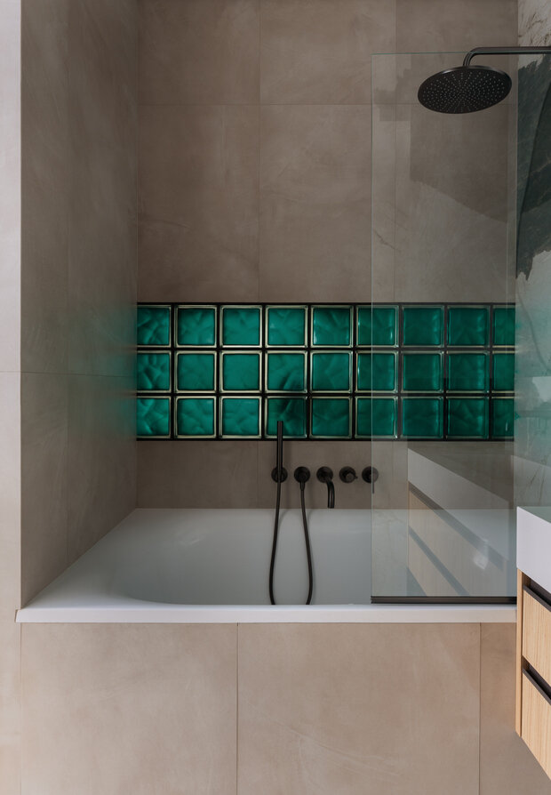 Фотография: Ванная в стиле Современный, Квартира, Проект дня, Москва, 4 и больше, Более 90 метров, Фестиваль-Парк 2, Екатерина Шевелева – фото на INMYROOM