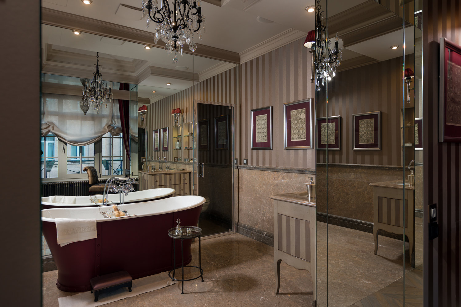 Дизайн: Александрина Лукач Дизайн: Александрина Лукач