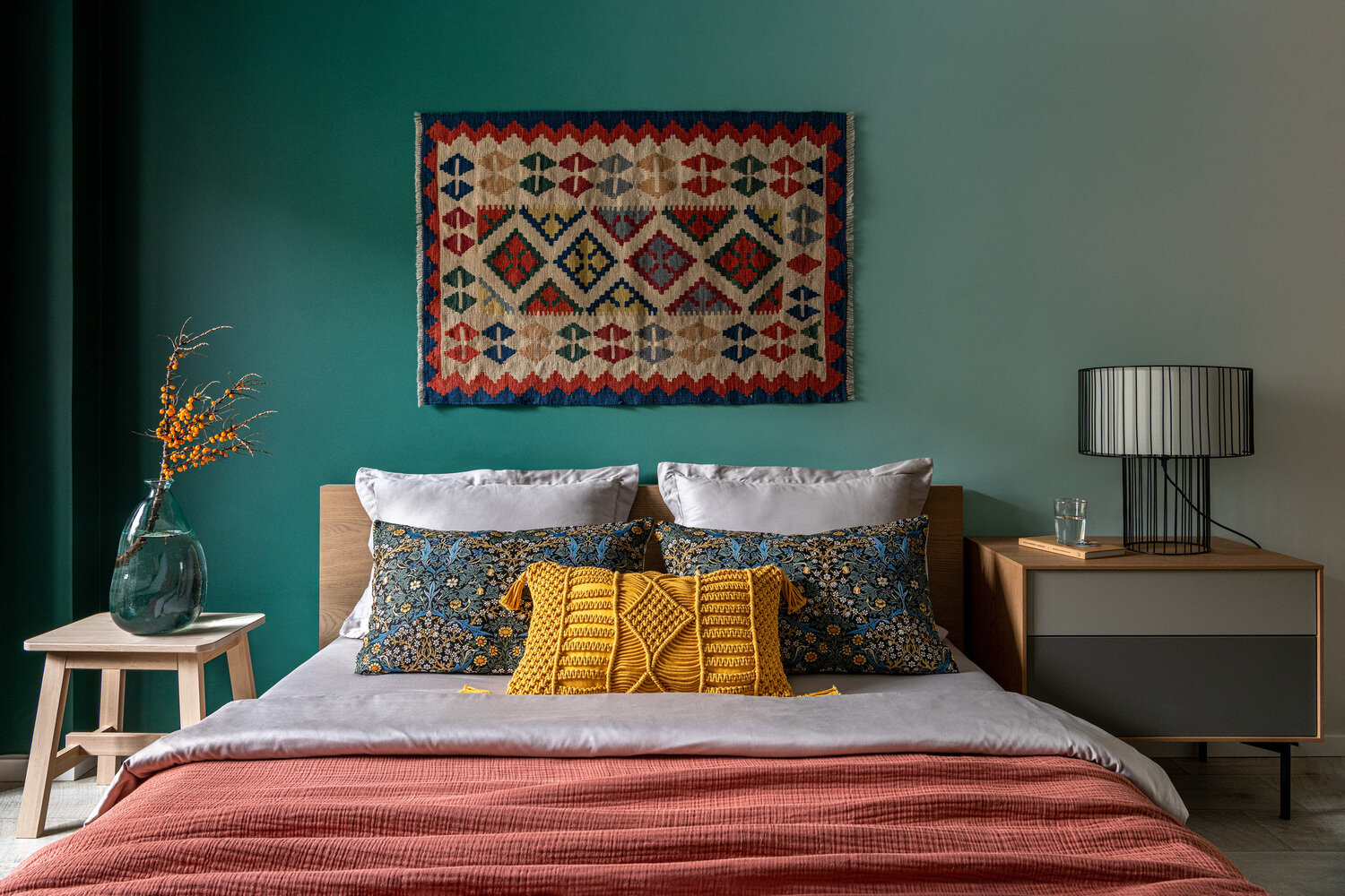 Фотография: Спальня в стиле Современный, Эклектика, Квартира, Проект недели, Москва, Кирпичный дом, 2 комнаты, 60-90 метров, Петр Григораш – фото на INMYROOM Фотография: Спальня в стиле Современный, Эклектика, Квартира, Проект недели, Москва, Кирпичный дом, 2 комнаты, 60-90 метров, Петр Григораш – фото на INMYROOM